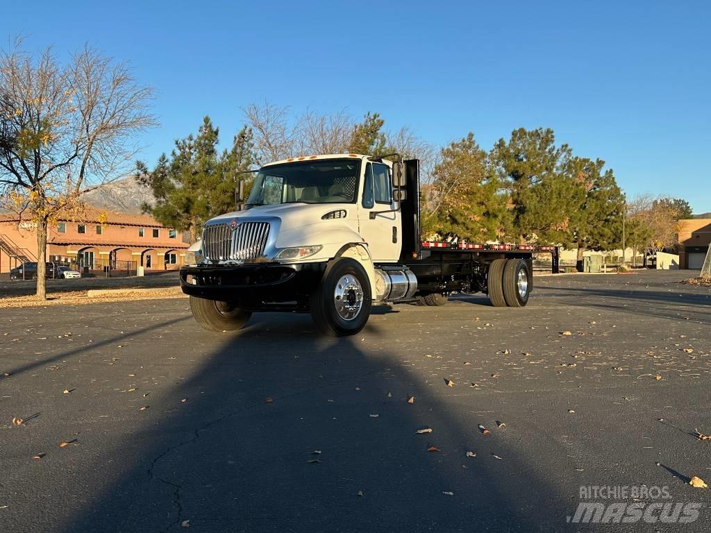 International 4300 Lava-kuorma-autot