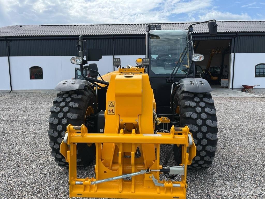 JCB 560-80 Agri Xtra Kurottajat