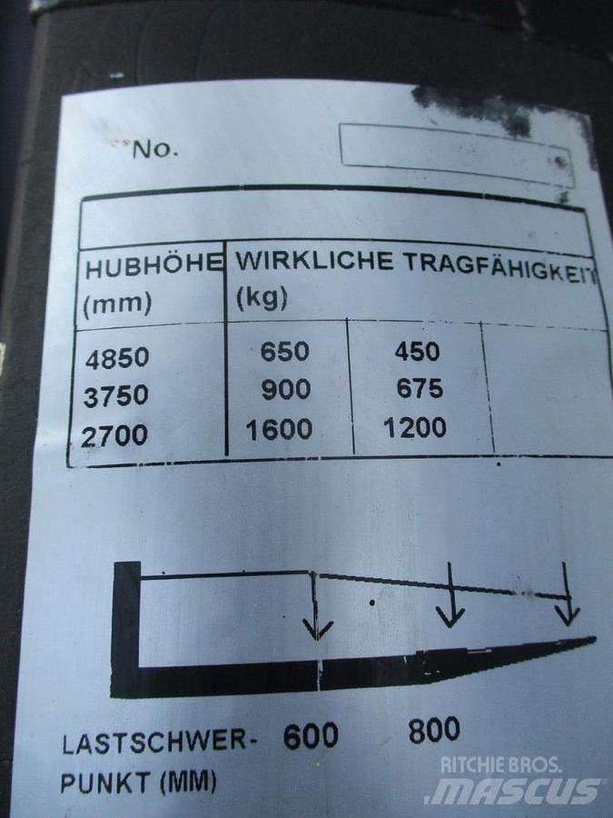 BT SPE 160L Käyden ajettavat pinoamistrukit
