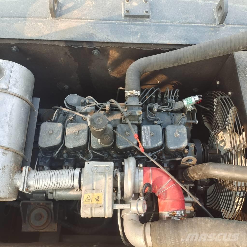 Hyundai R220LC-9S Telakaivukoneet