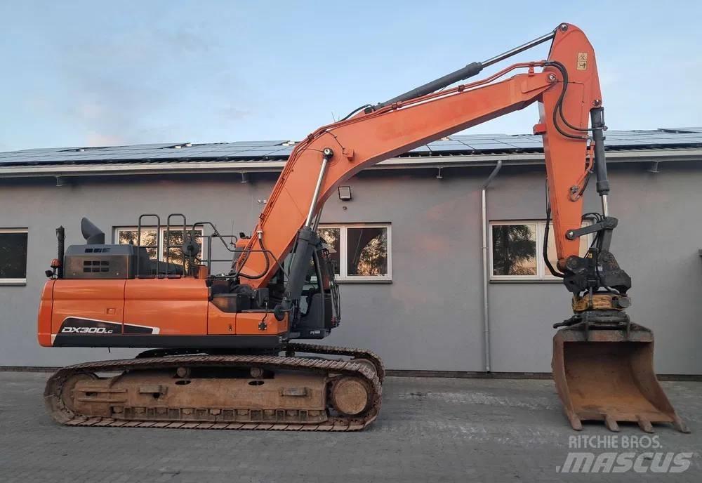 Doosan DX 300 LC-5 Telakaivukoneet