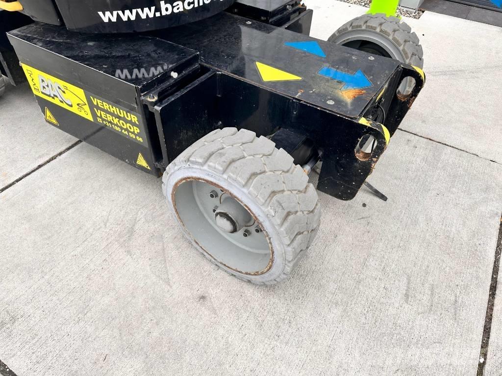 Genie Z 33/18 Kuukulkijat