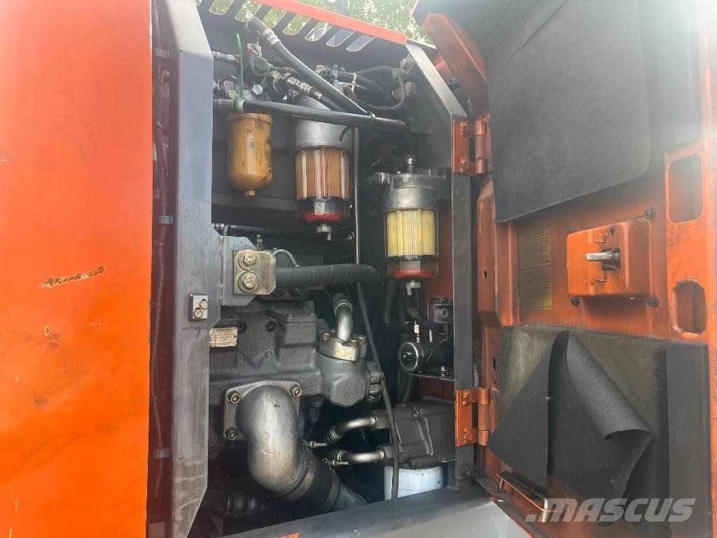 Hitachi ZX 145 W-3 Pyöräkaivukoneet