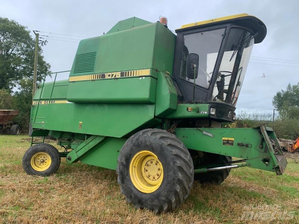 New Holland 1075 Leikkuupuimurit
