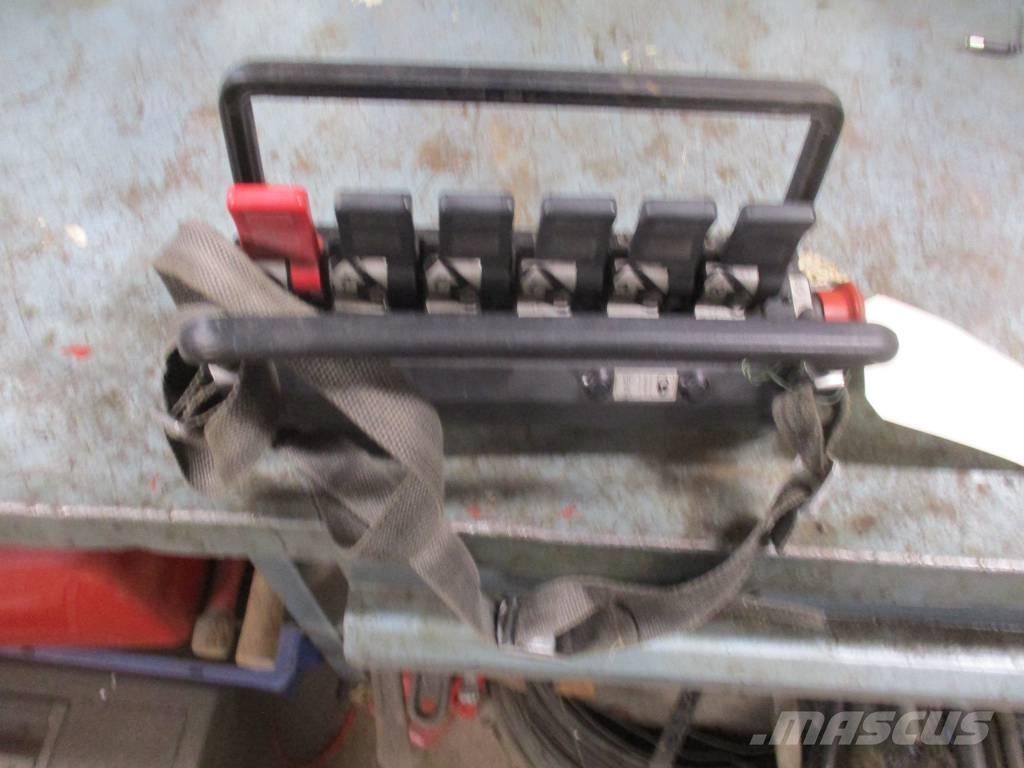 Hiab 245E-5 Kappaletavaranosturit