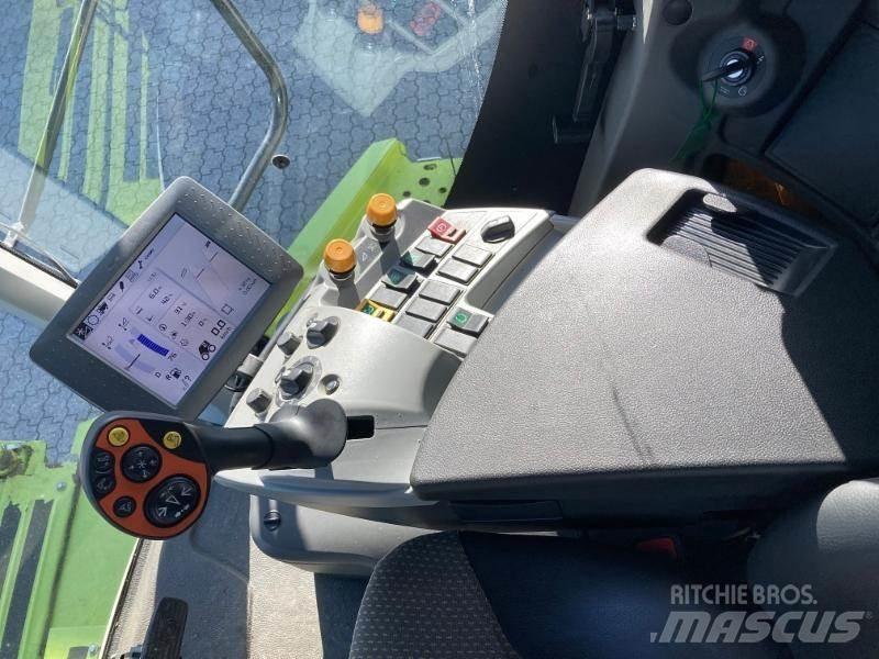 CLAAS LEXION 650 Leikkuupuimurit