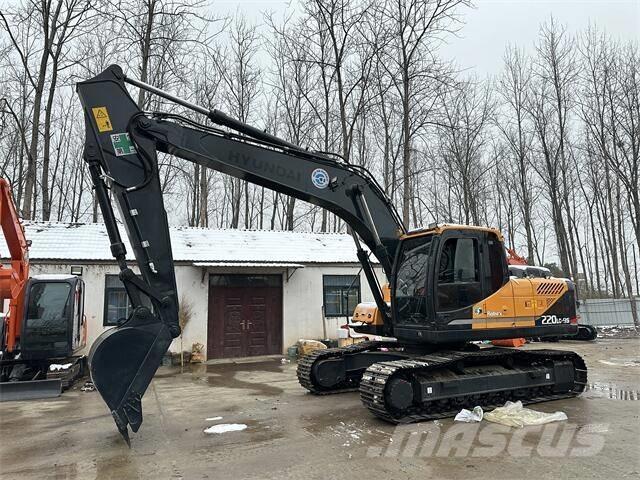 Hyundai R220LC-9S Telakaivukoneet