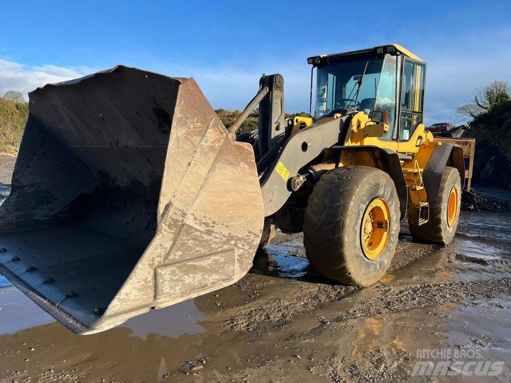 Volvo L 120 F Pyöräkuormaajat