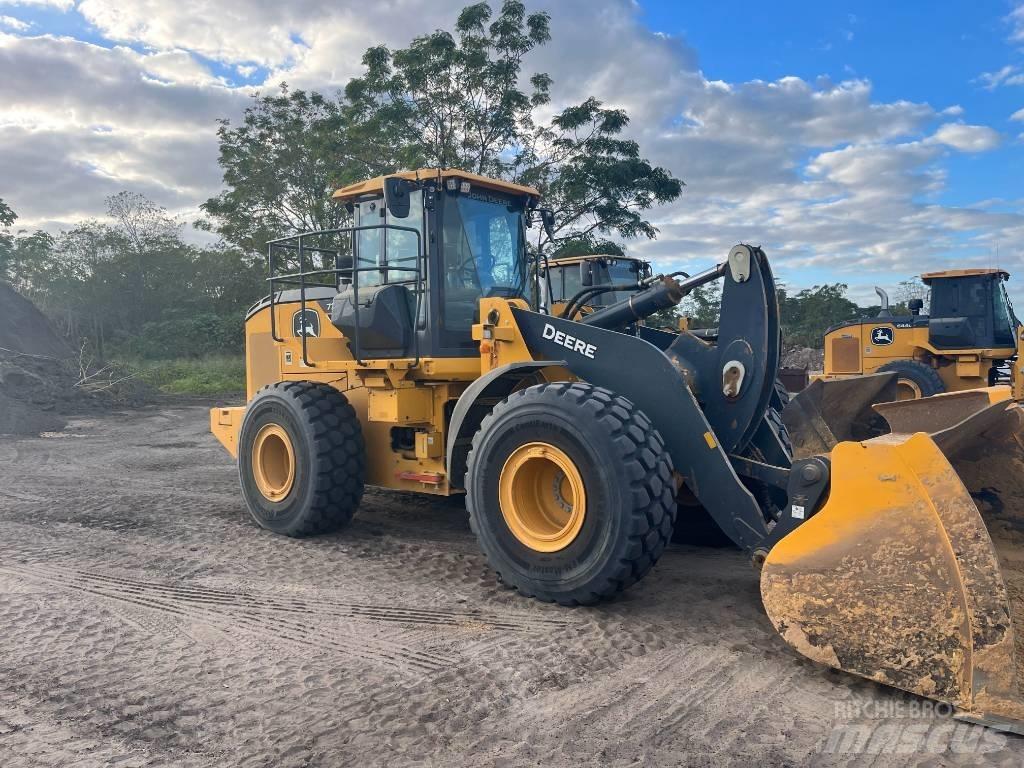 DEERE 724P Pyöräkuormaajat