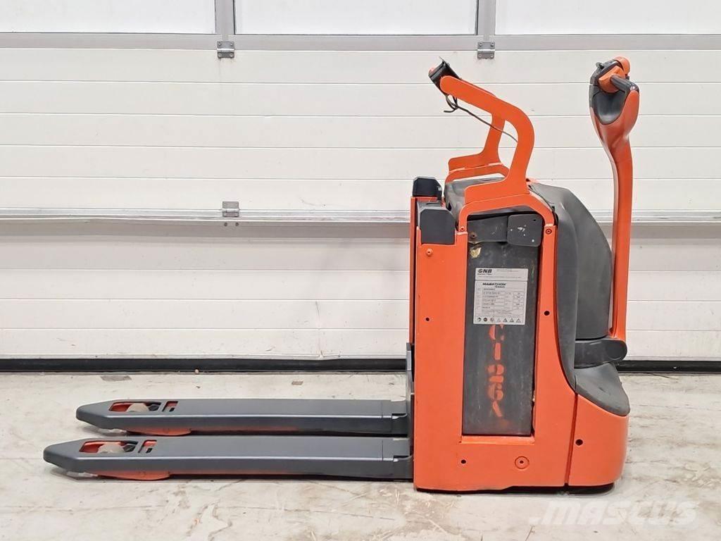 Linde T16L Lavansiirtotrukit