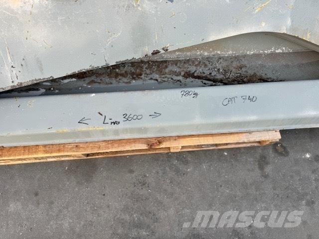 CAT 740 TAILGATE Dumpperit
