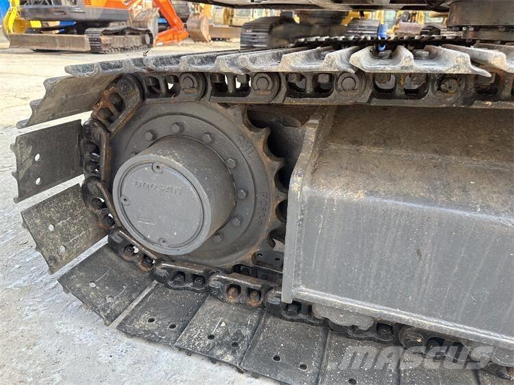 Doosan DX75 Telakaivukoneet