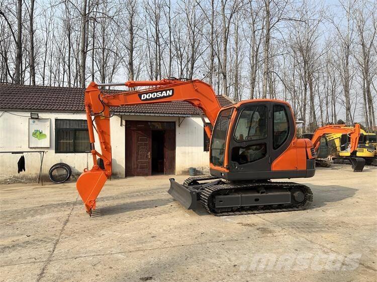 Doosan DX75 Telakaivukoneet