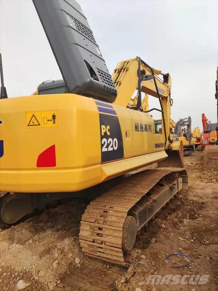 Komatsu PC220 Telakaivukoneet