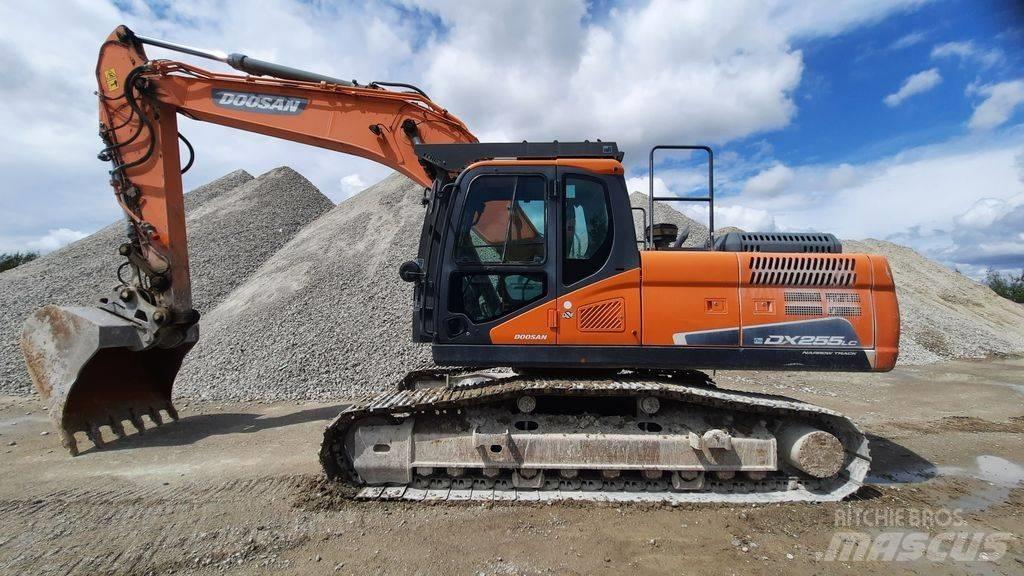 Doosan DX 255 LC-5 Telakaivukoneet