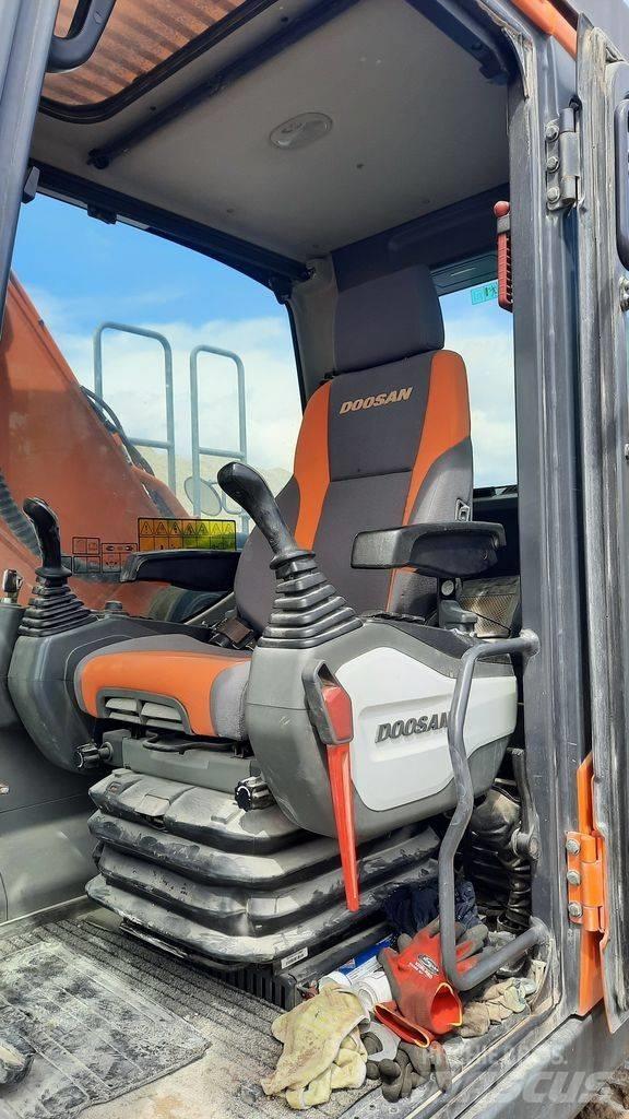Doosan DX 255 LC-5 Telakaivukoneet