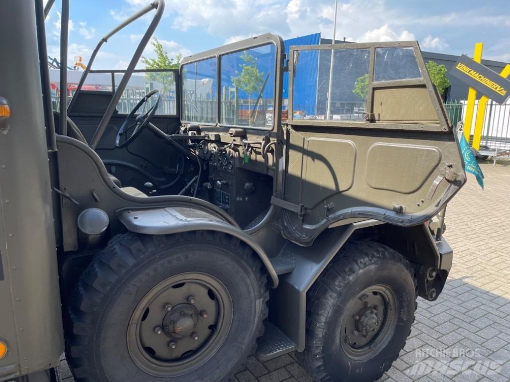 DAF YA 126 GWT Ambulanssit