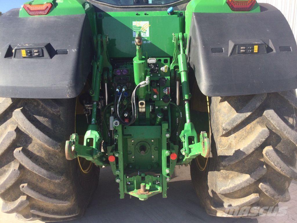 John Deere 7R310 Traktorit