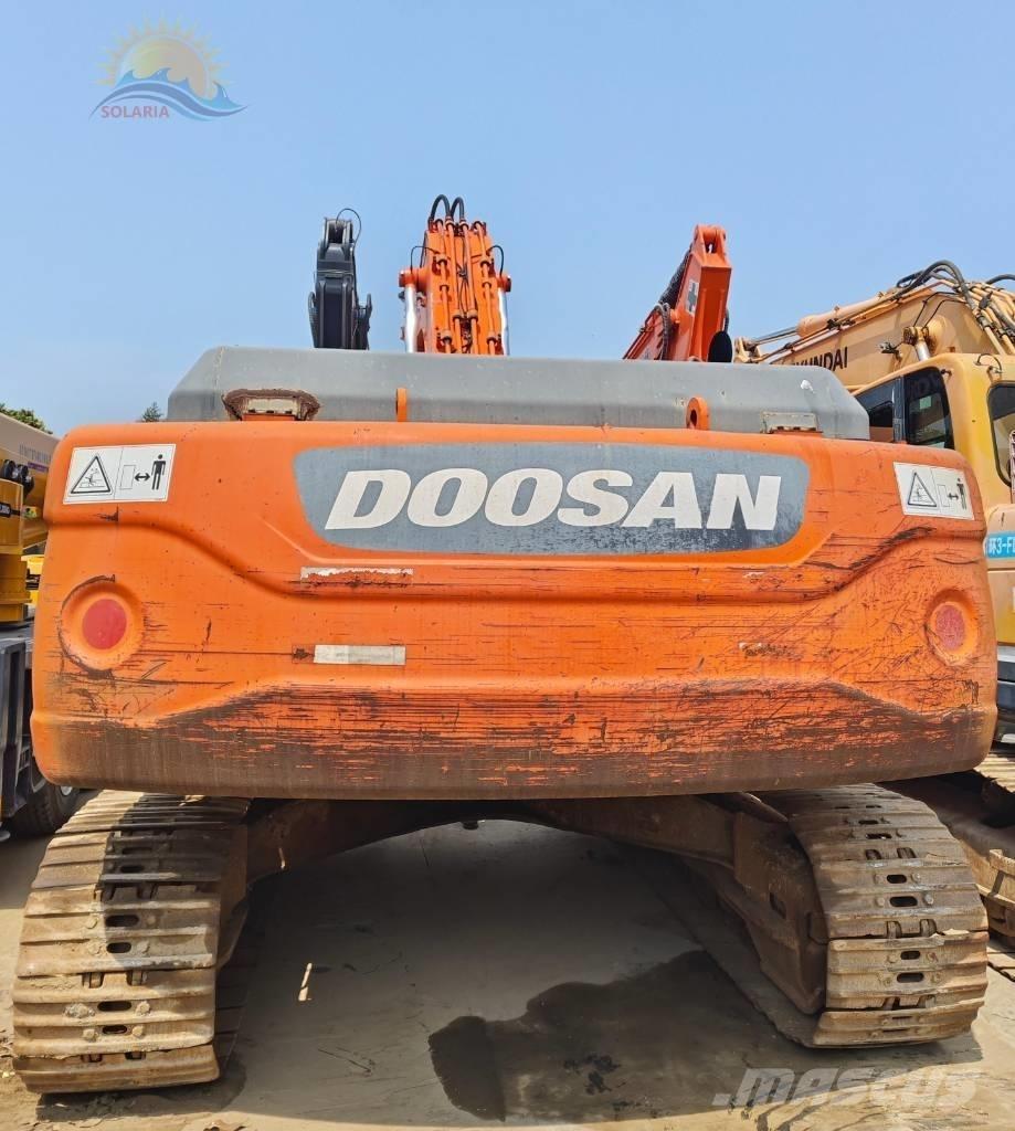 Doosan DX 300 LC Telakaivukoneet