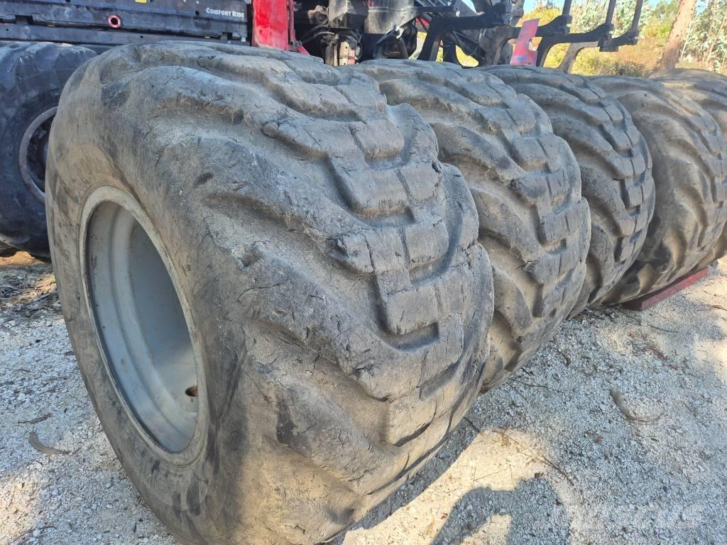 Nokian FOREST KING Renkaat ja vanteet