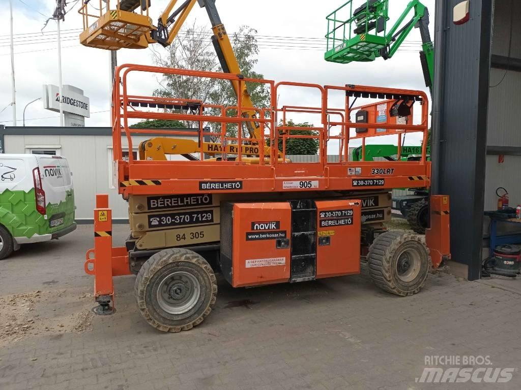 JLG 330 LRT Saksilavat