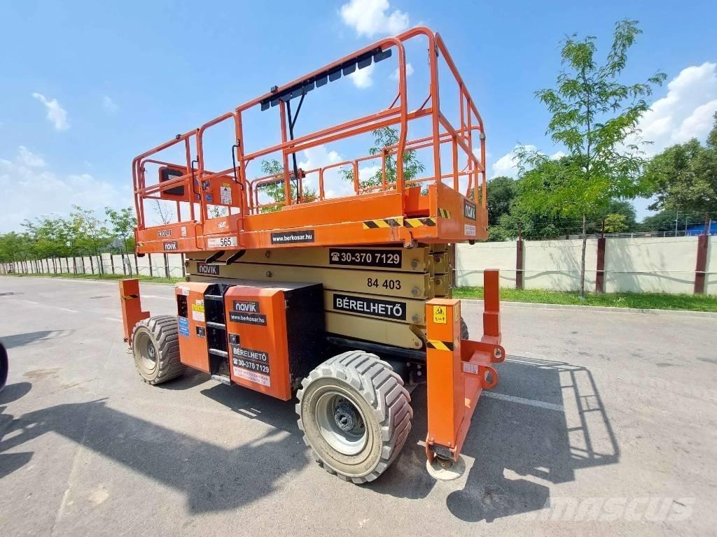 JLG 330 LRT Saksilavat
