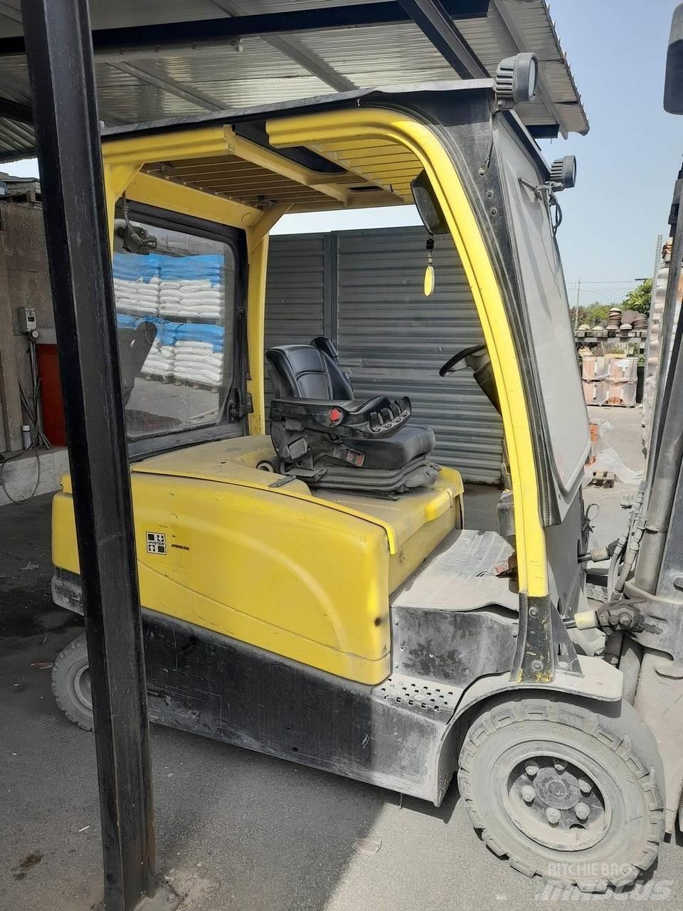 Hyster J2.5XN Sähkötrukit