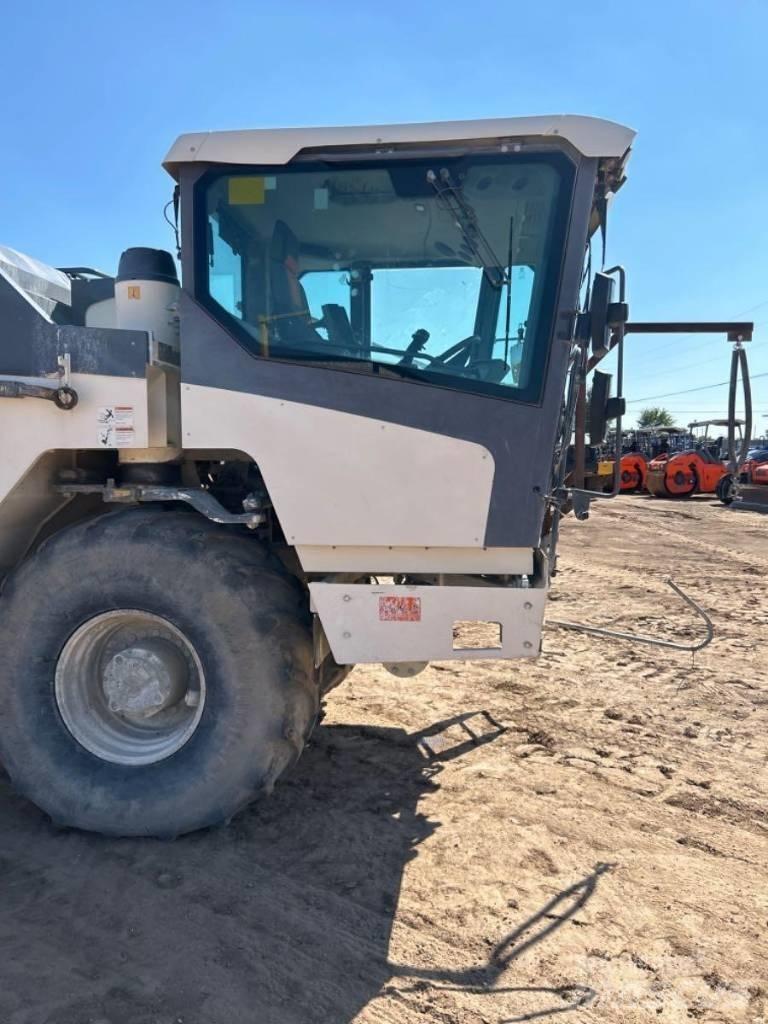 Wirtgen WR200 Asfaltin uusiokäyttölaitteet