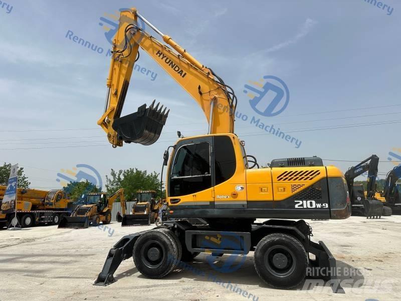 Hyundai R210W-9 Pyöräkaivukoneet