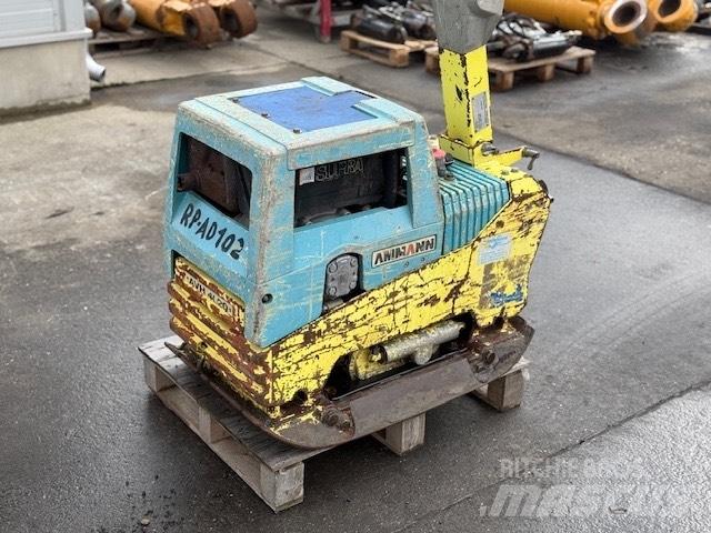 Ammann AVH 4020 Tärylevyt