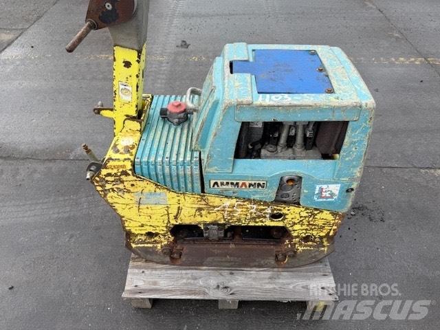 Ammann AVH 4020 Tärylevyt