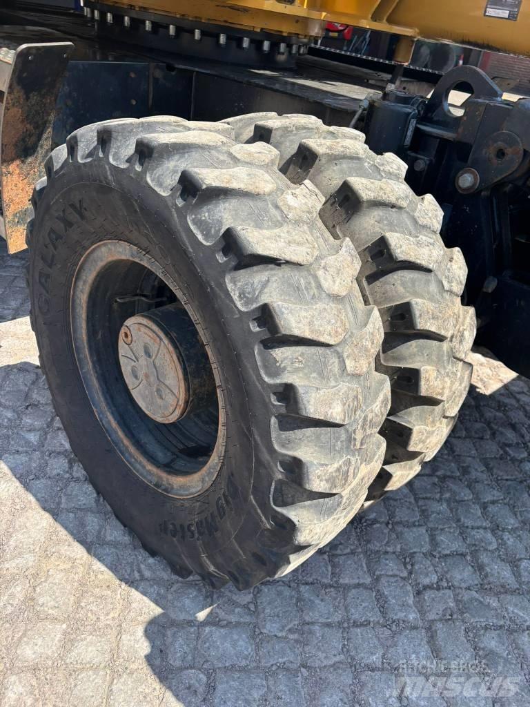 CAT M 313 D Pyöräkaivukoneet