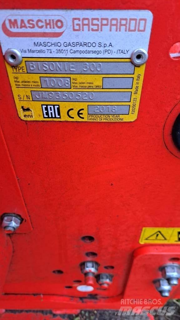 Maschio Bisonte 300 Kesantoleikkurit ja -murskaimet
