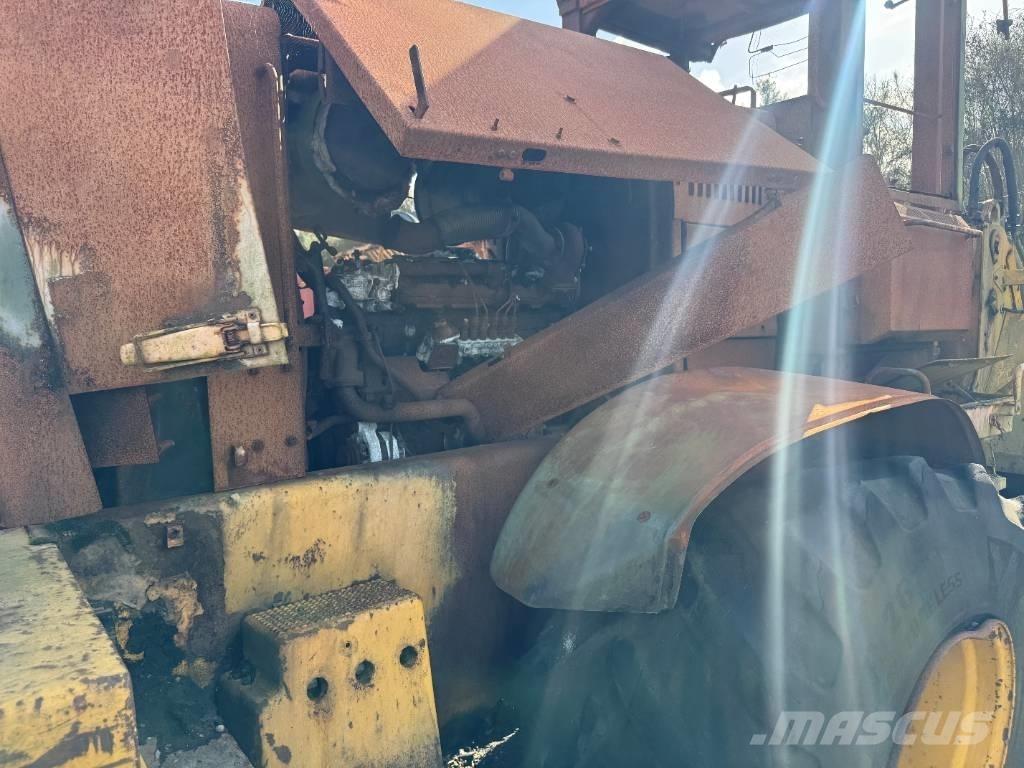 Volvo L 120 D Pyöräkuormaajat