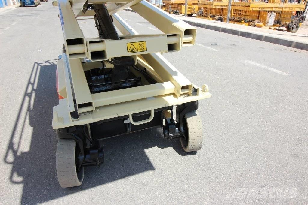 JLG 3246 ES Saksilavat