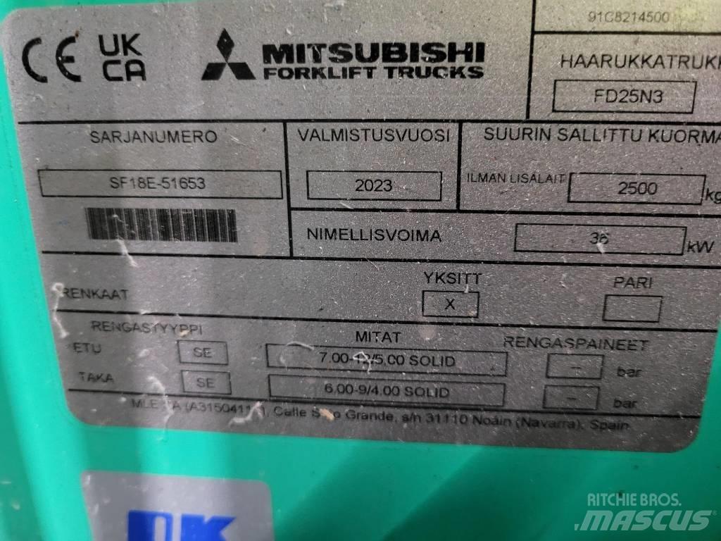 Mitsubishi FD25N3 Dieseltrukit