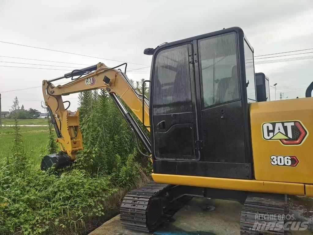 CAT 306 Minikaivukoneet < 7t