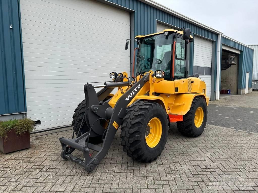 Volvo L30HS Pyöräkuormaajat