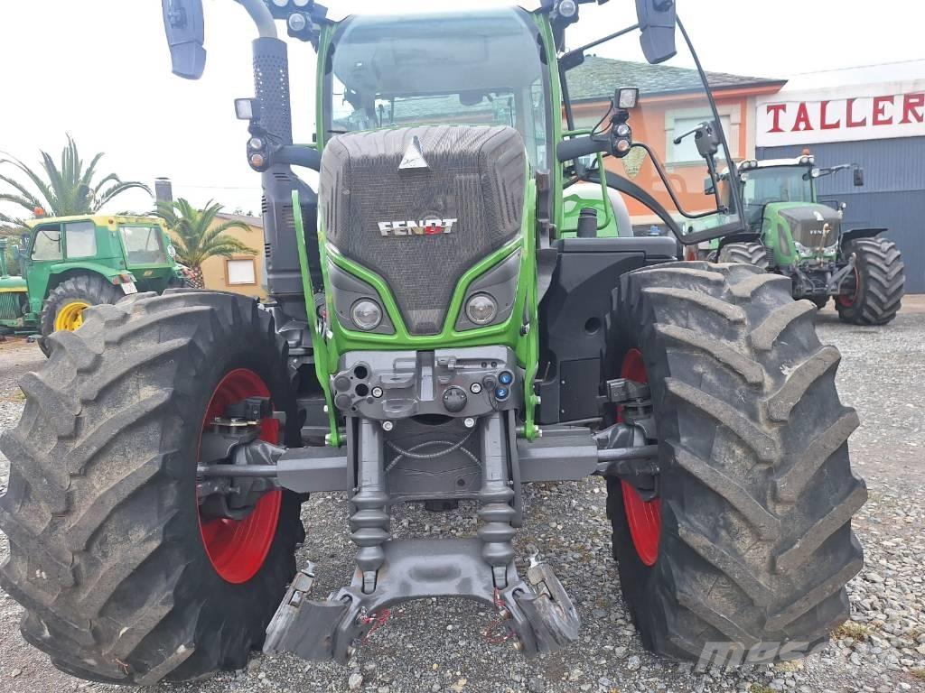 Fendt 718 Traktorit