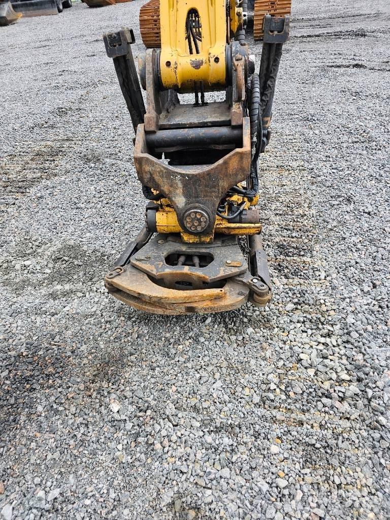 CAT 320 Telakaivukoneet