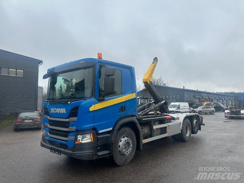 Scania P 360 Koukkulava kuorma-autot