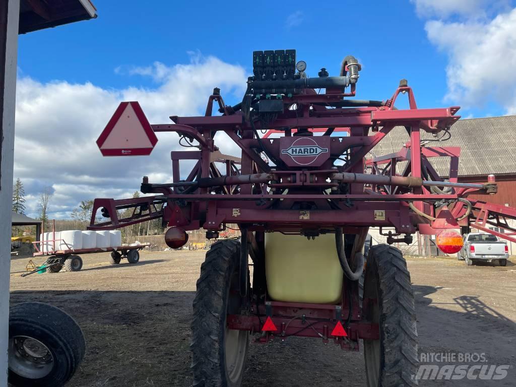 Hardi 2800LPY Hinattavat ruiskut