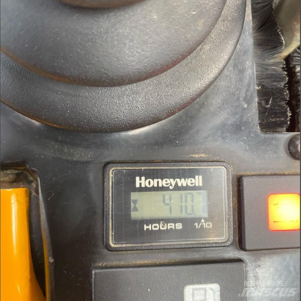 JCB 8008 Minikaivukoneet < 7t
