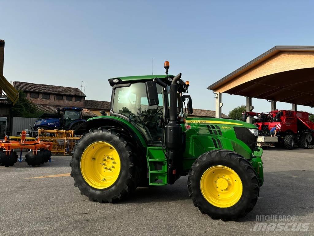 John Deere 6130 R Traktorit