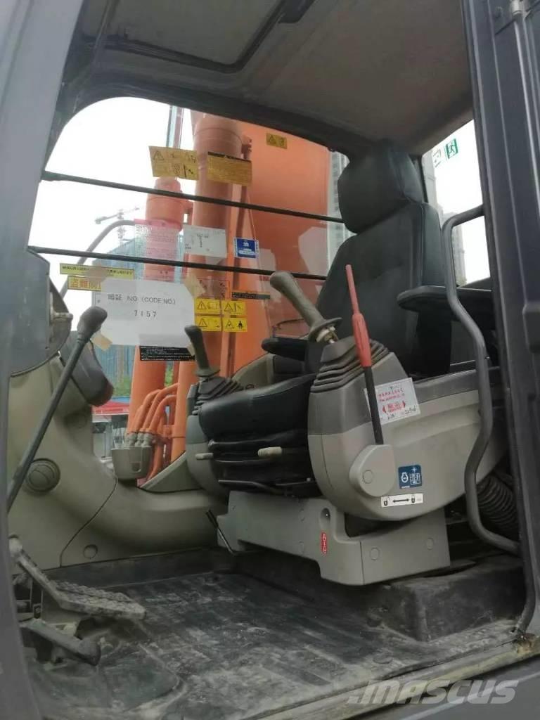 Hitachi zx200 Telakaivukoneet