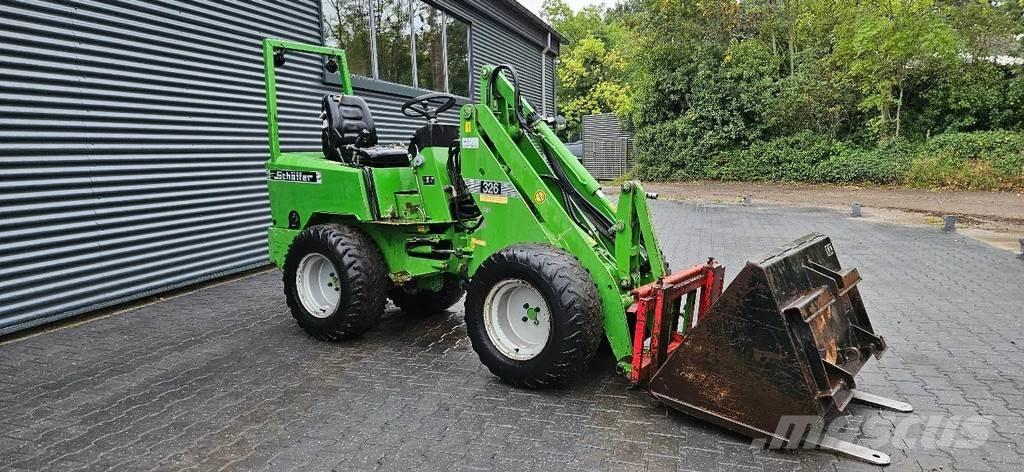 Schäffer 326 Pienkuormaajat