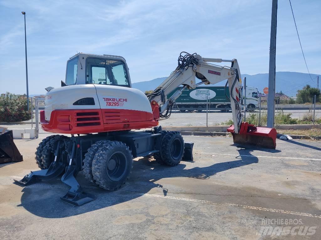 Takeuchi TB 295 W Pyöräkaivukoneet