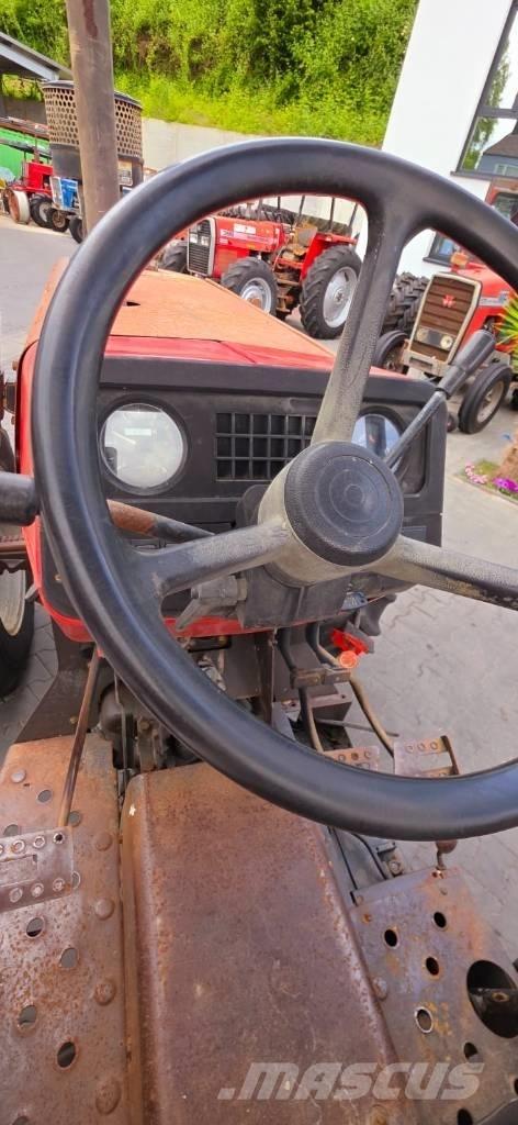 Massey Ferguson 390 Traktorit