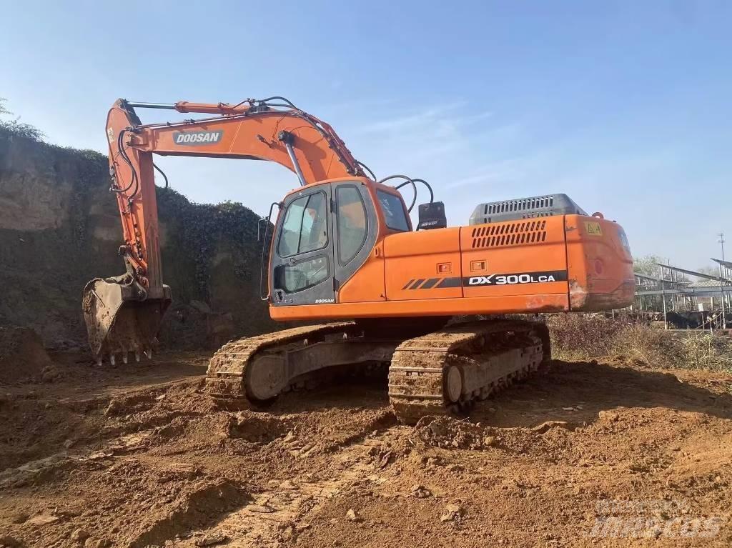 Doosan DX 300 LC Telakaivukoneet