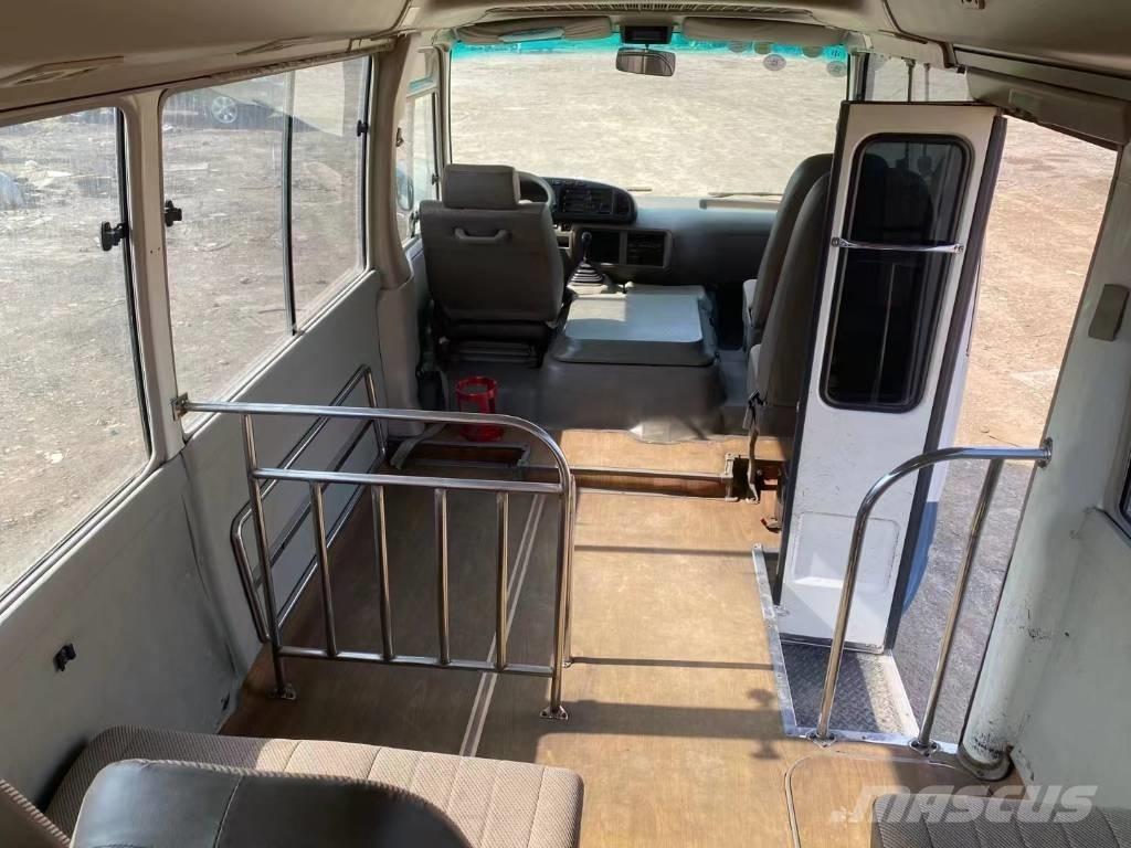Toyota Coaster Bus Minibussit